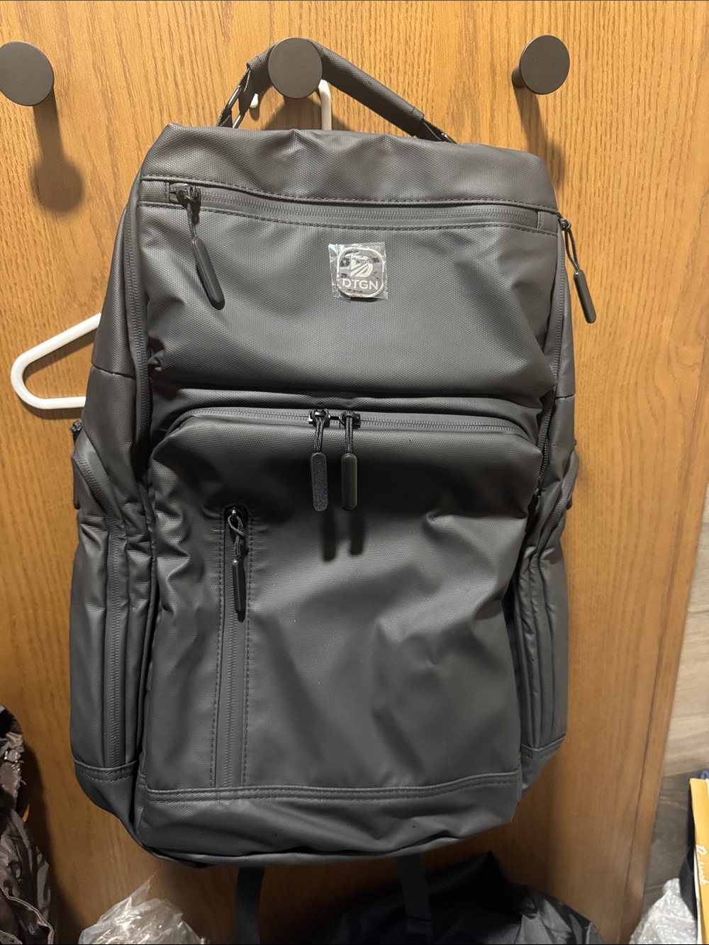 Men's Black Backpack - Waterproof Commuter Bag